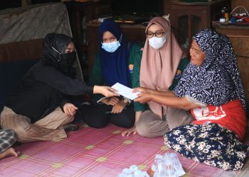 Himabing Unbari Bantu Korban Kebakaran di Sebrang Bersama FKM-JKS