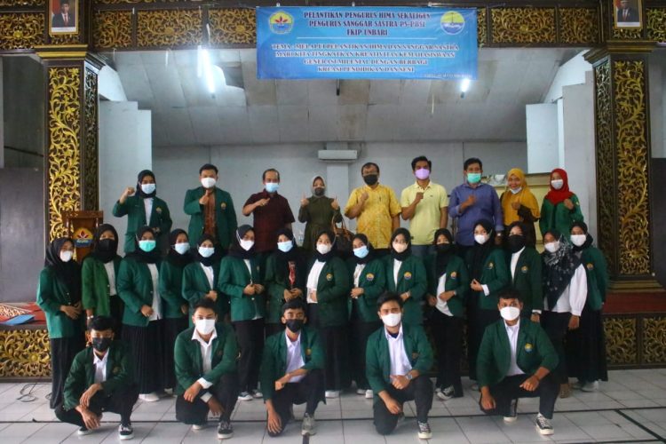 Pelantikan Hima PS-PBSI Unbari, Dekan FKIP : Di Tengah Pandemi Mahasiswa Harus Tetap Semangat Berkegiatan