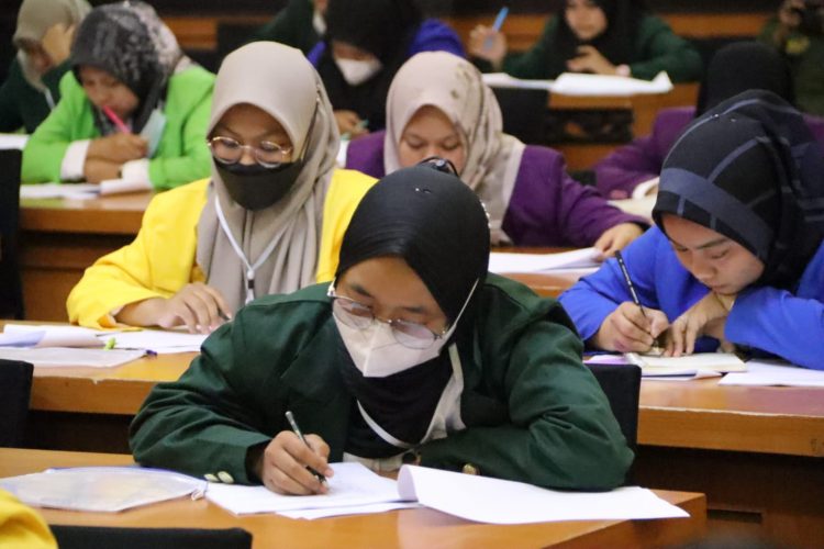 Cerita Mahasiswa Peraih Juara di Ajang KNMIPA Se-provinsi Jambi