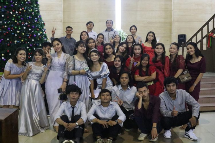 PMK Unbari Rayakan Natal Bersama, Mengeratkan Tali Persaudaran