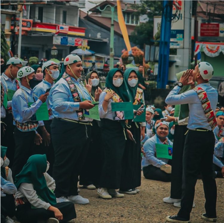 Sudah Empat Bulan Berjalan, Sertifikat PKKMB Tak Juga di Serahkan
