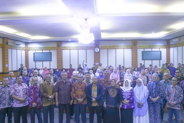 Jalin Silaturahmi, Unbari Gelar Kuliah Umum Bersama Kemendikbud Ristek